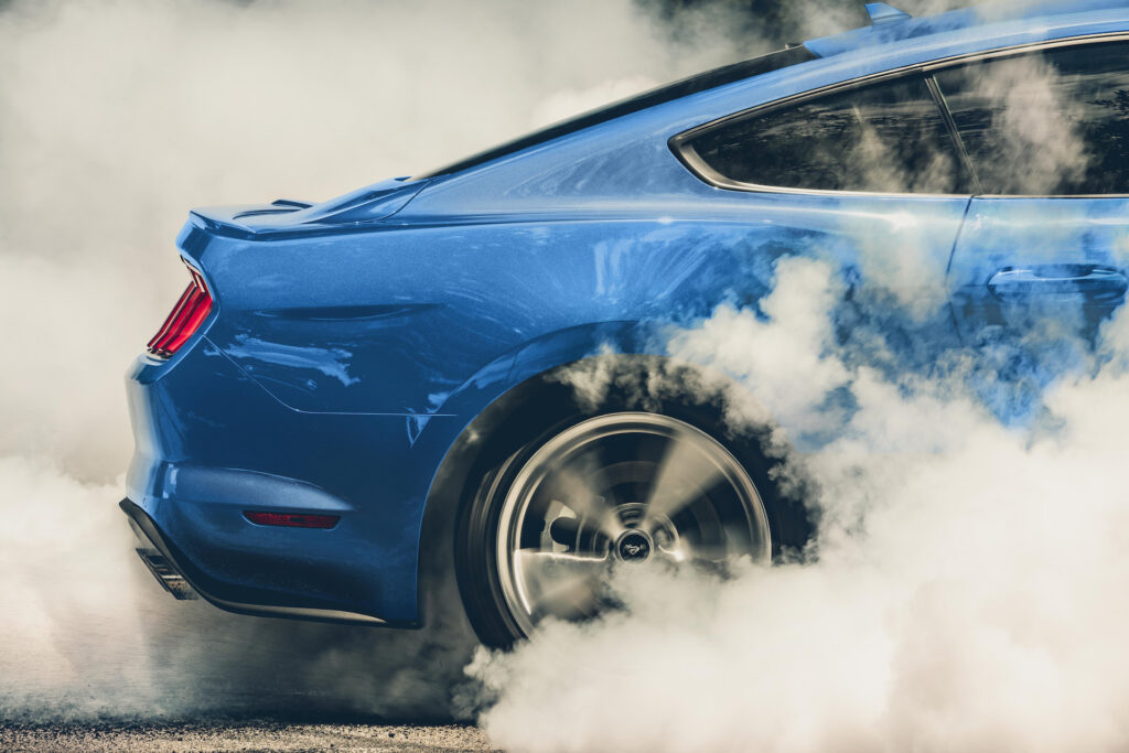 CO₂-Steuer für Fahrzeuge mit Verbrennungsmotor in der Schweiz ab 2026